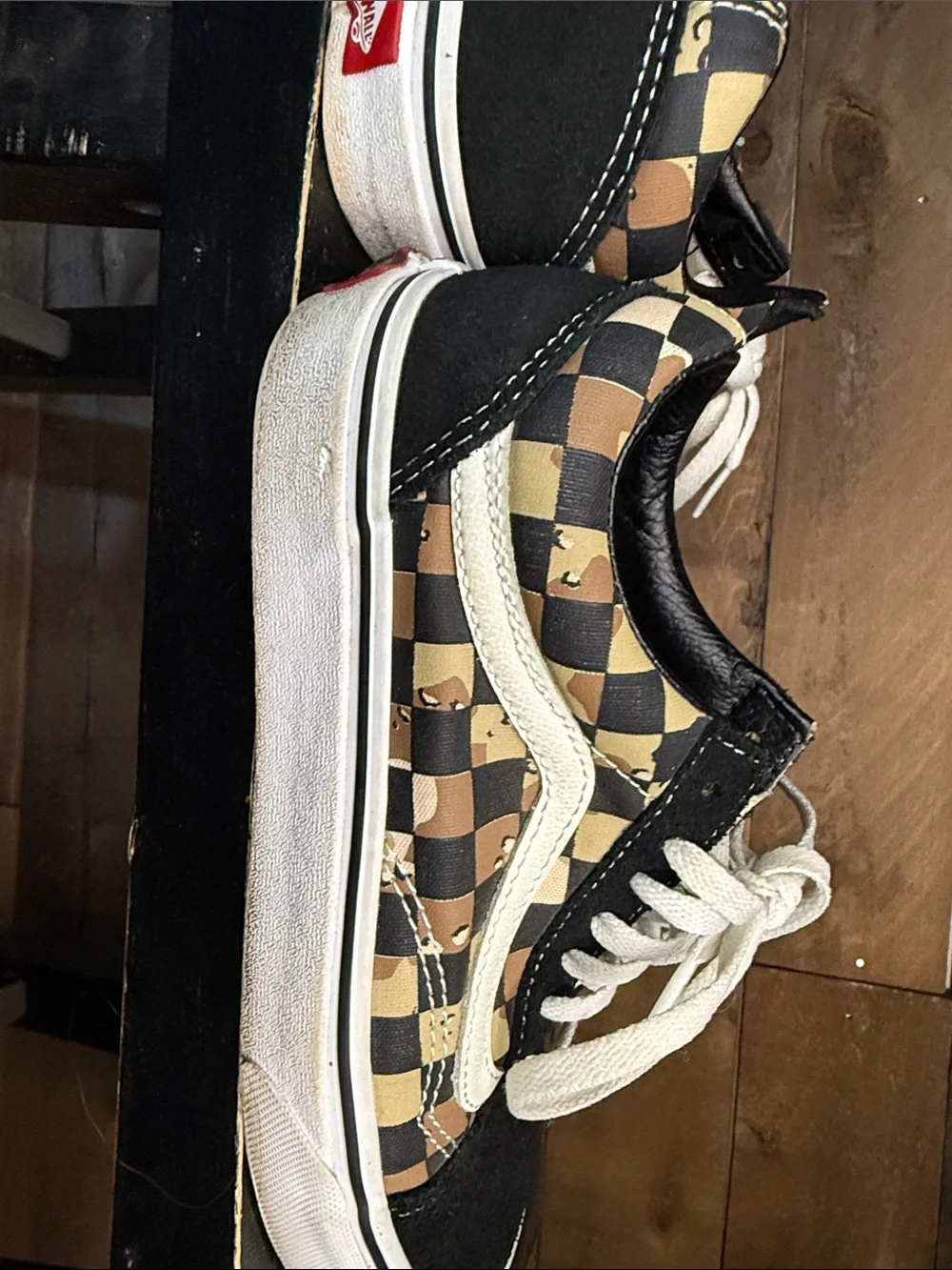 Vans low top